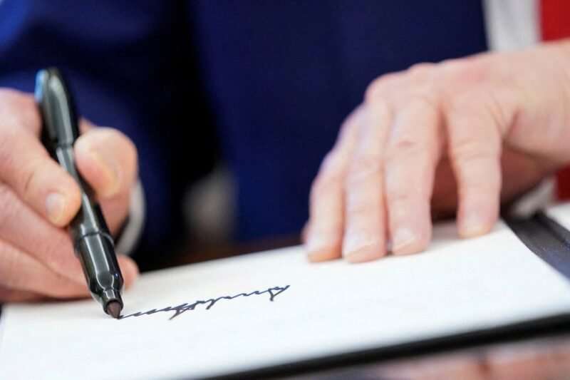 Trump’s signature to appear on US currency in first for sitting president | Donald Trump News