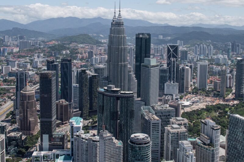 Malaysia moves to tighten rules for expats, raising fears of talent flight | Business and Economy News