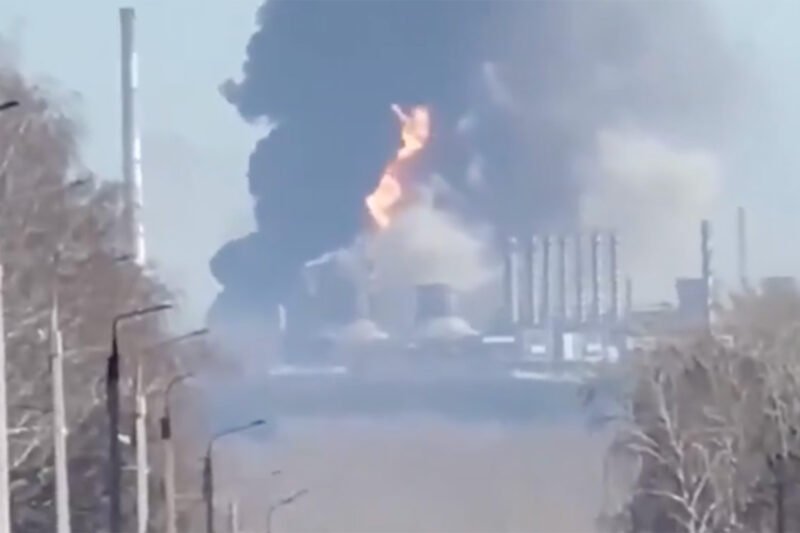 Major explosion at Russian petrochemical plant | Russia-Ukraine war