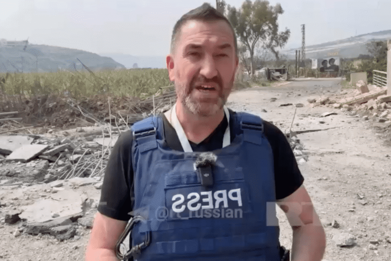 Missile strikes close to reporter during Israeli attacks in Lebanon | Israel attacks Lebanon