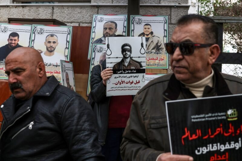 Hundreds rally in West Bank against Israeli death penalty for Palestinians | Israel-Palestine conflict News