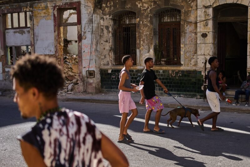 Mexico’s navy searches for two missing boats involved in Cuba aid convoy | Humanitarian Crises News