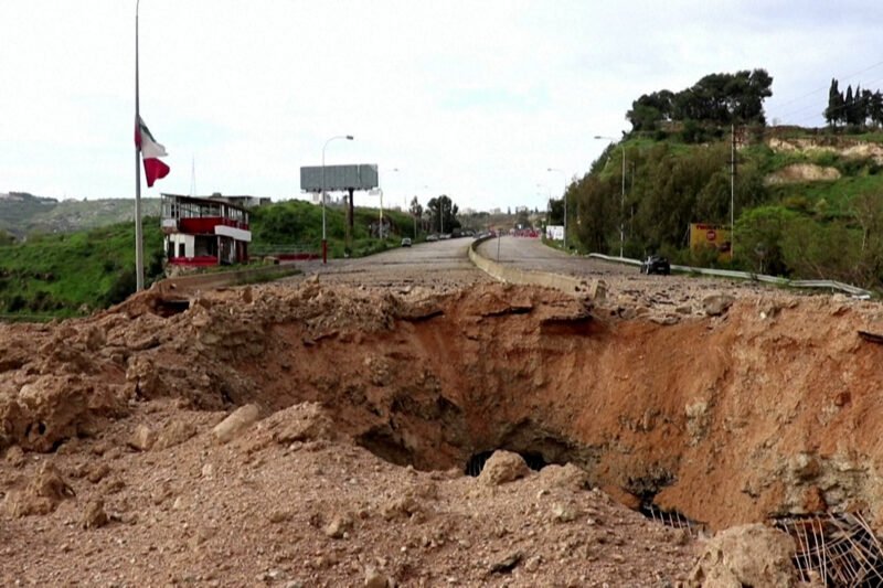 Israeli strike on Lebanon bridge raises fears of ground invasion | Israel attacks Lebanon News