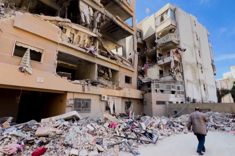 Israeli forces intensify attacks on Beirut | Newsfeed