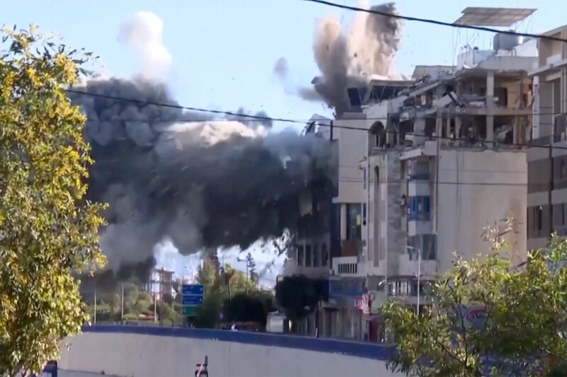 Israeli strike hits building in Beirut’s southern suburbs | Israel attacks Lebanon