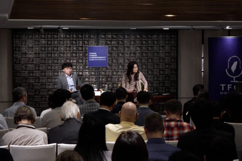 Taiwan opposition leader says that improving ties with China is not anti-US | South China Sea