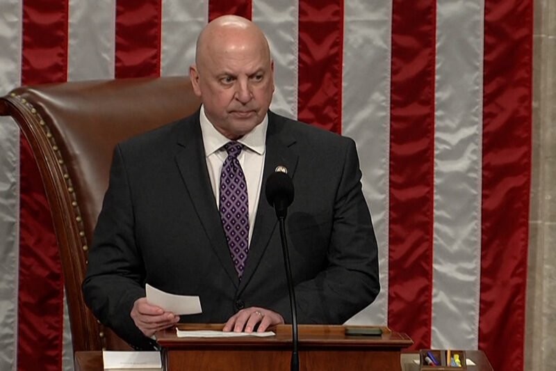 US House passes bill funding Homeland Security amid shutdown | Migration