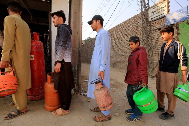 How war on Iran turned Pakistan’s LNG surplus into a looming shortage | US-Israel war on Iran News