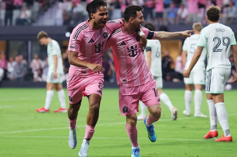 Messi scores as Inter Miami open new stadium with a draw in the MLS | Football News