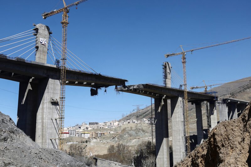 New video reveals moment US-Israeli munitions impact Iranian bridge | US-Israel war on Iran