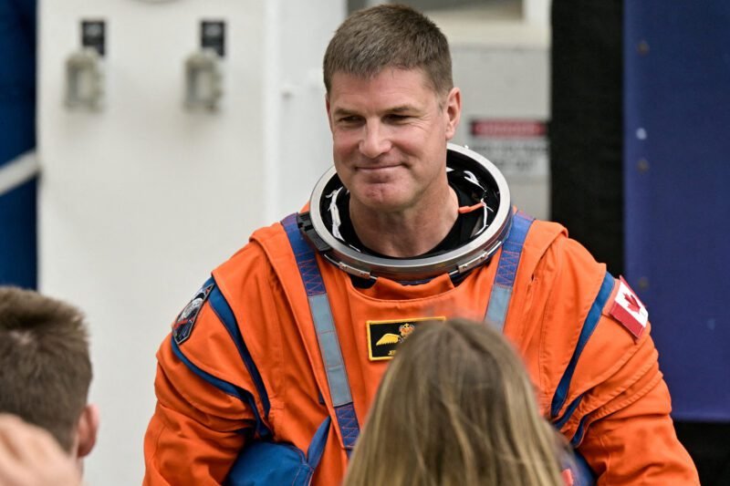 Jeremy Hansen is the first Canadian to head to the moon | Space